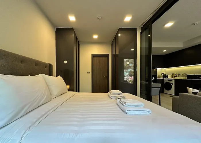 Contemporary Downtown - Ultra Fast Wifi - Bts Asoke Holiday home Bangkok